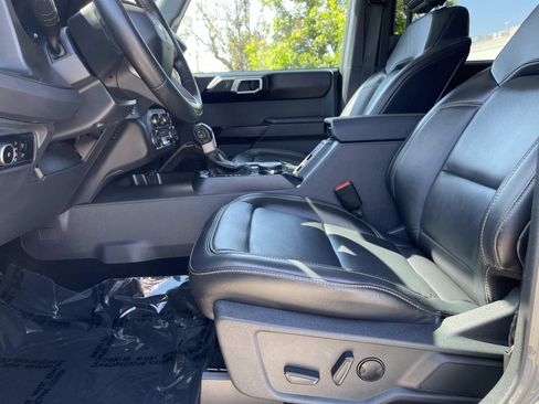 Used 2025 Ford Bronco Badlands AWD/4WD image 17