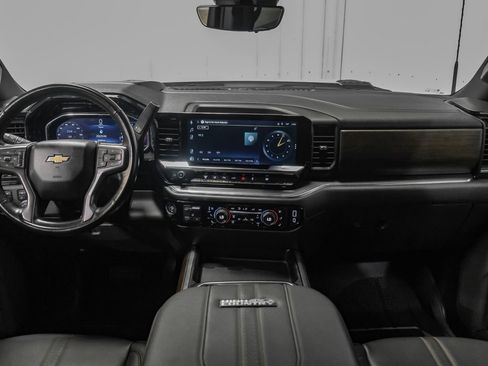 Used 2025 Chevrolet Silverado 3500 High Country w/ High Country Premium Package AWD/4WD image 13