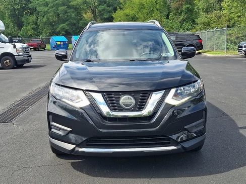 Used 2018 Nissan Rogue SV AWD/4WD image 3