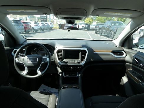 Certified 2023 GMC Acadia SLE w/ Driver Convenience Package image 30