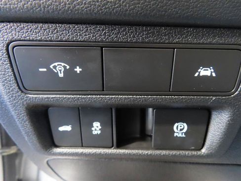 Used 2023 Hyundai Sonata SEL w/ Convenience Package FWD image 16