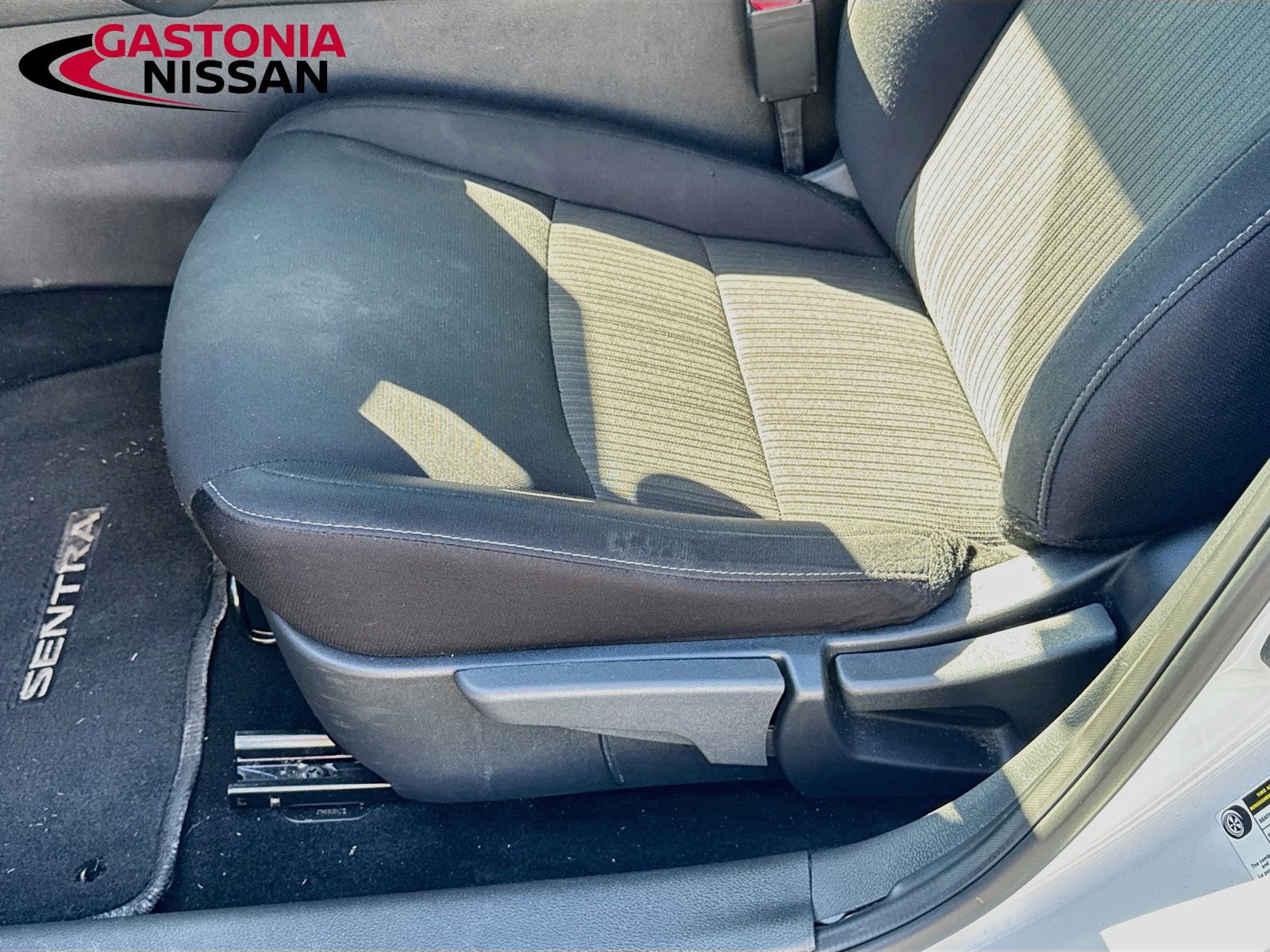Used 2024 Nissan Sentra SV w/ All-Weather Package FWD image 23