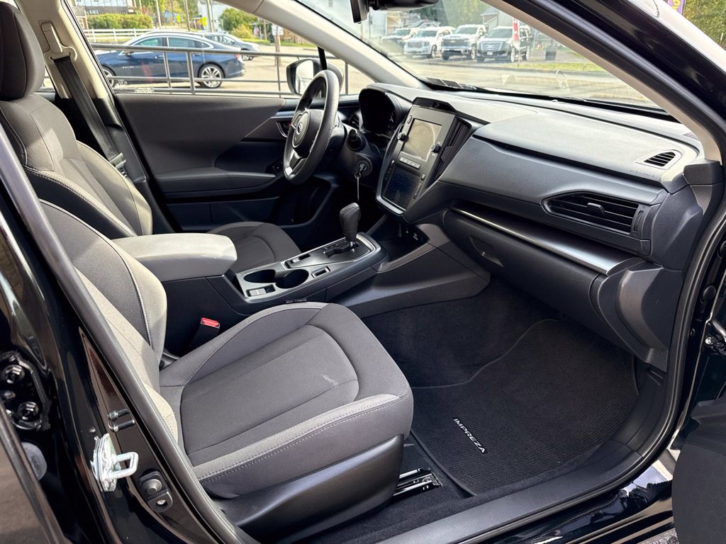 Used 2024 Subaru Impreza 2.0i AWD/4WD image 30