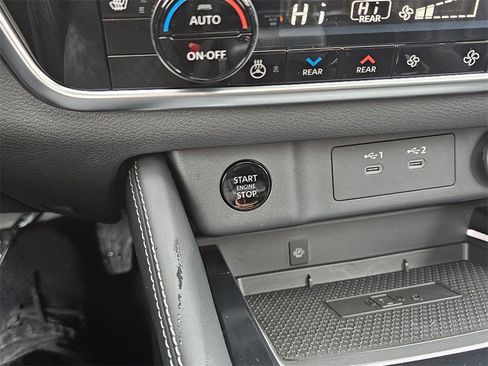 New 2026 Nissan Rogue Platinum image 24