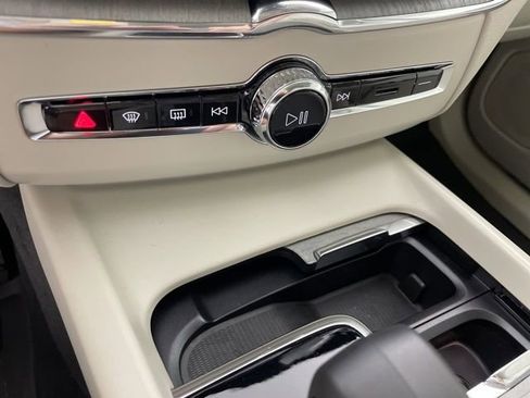 New 2025 Volvo XC60 T8 Plus w/ Protection Package Premier image 33