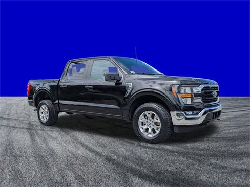 Used 2023 Ford F150 XLT image 2