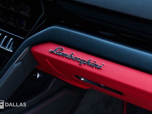 Used 2023 Lamborghini Urus S AWD/4WD image 42