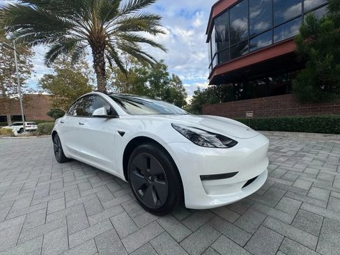 Used 2023 Tesla Model 3 Standard Range RWD image 2