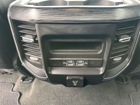 Used 2024 RAM 1500 Laramie image 31