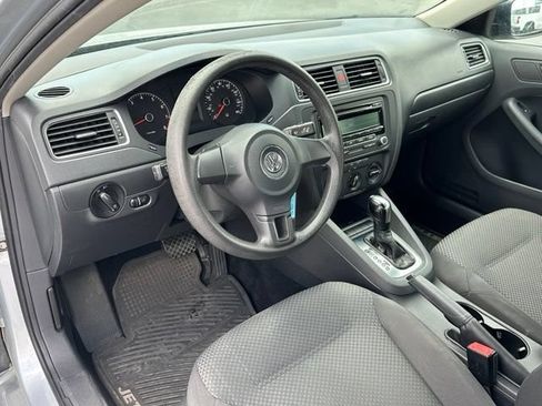 Used 2013 Volkswagen Jetta S FWD image 18