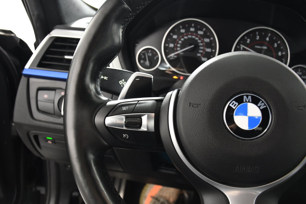 Used 2018 BMW 340i xDrive Sedan AWD/4WD image 28
