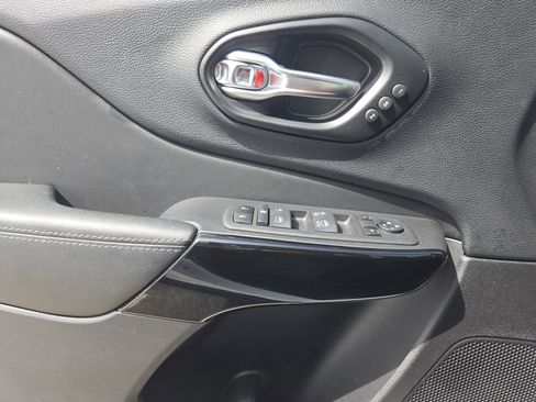 Used 2023 Jeep Cherokee Altitude Lux w/ Lux Elite Package image 26