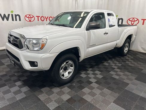 Used 2012 Toyota Tacoma 4x4 Access Cab V6 image 4