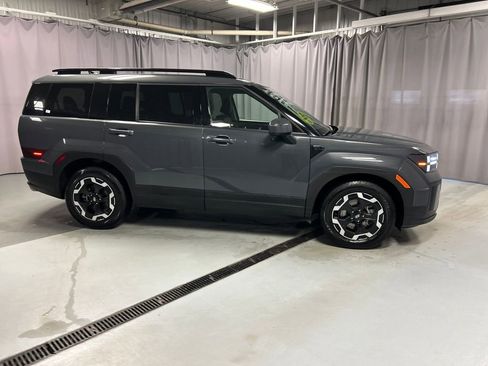 Used 2025 Hyundai Santa Fe SEL image 8