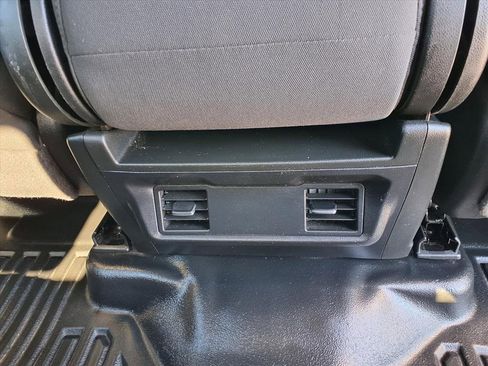 Used 2024 GMC Sierra 2500 Pro w/ Convenience Package image 17