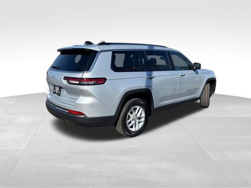 Used 2023 Jeep Grand Cherokee L Laredo w/ Luxury Tech Group I image 8