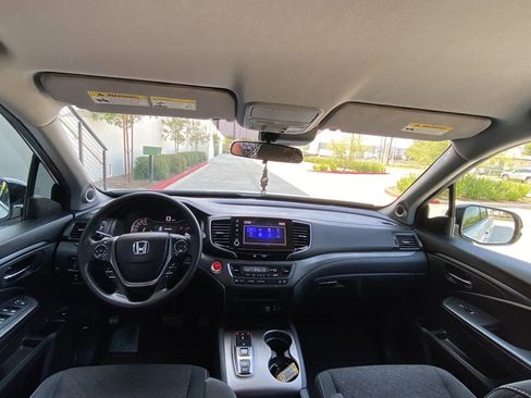 Used 2023 Honda Ridgeline Sport image 24
