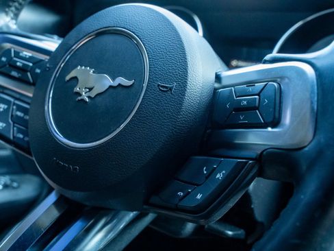 Used 2018 Ford Mustang GT RWD image 23