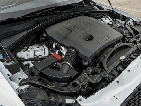 Used 2025 Jaguar F-PACE R-Dynamic S AWD/4WD image 63