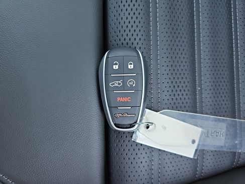 New 2025 Alfa Romeo Stelvio Sprint w/ Veloce Package image 37