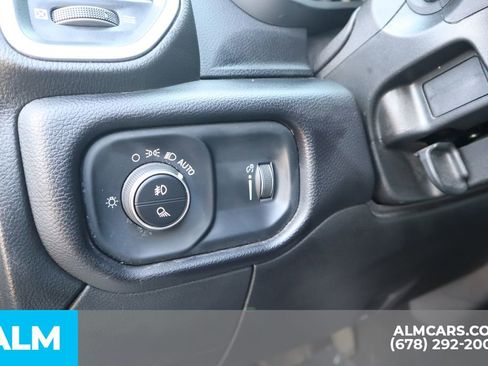 Used 2024 RAM 3500 Big Horn image 16