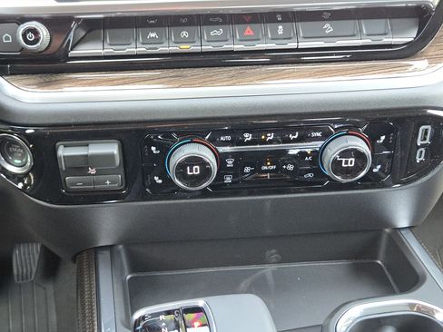 New 2026 Chevrolet Silverado 1500 LT AWD/4WD image 15