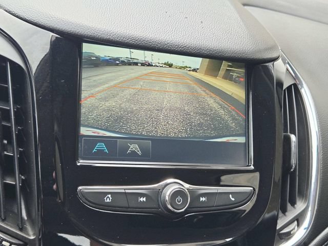Used 2017 Chevrolet Cruze Premier FWD image 23