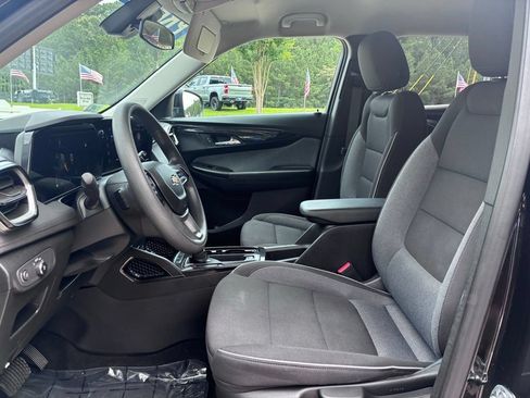 Certified 2025 Chevrolet TrailBlazer LT FWD image 19