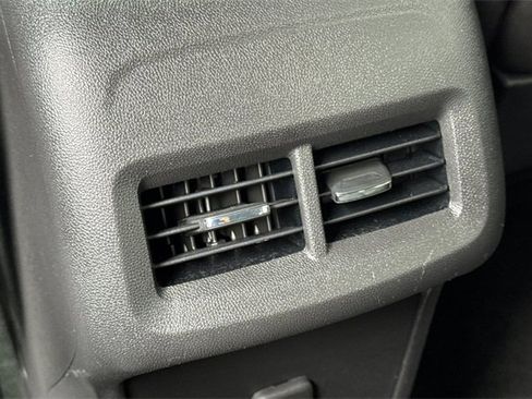 Used 2022 GMC Terrain SLE w/ Driver Convenience Package image 44