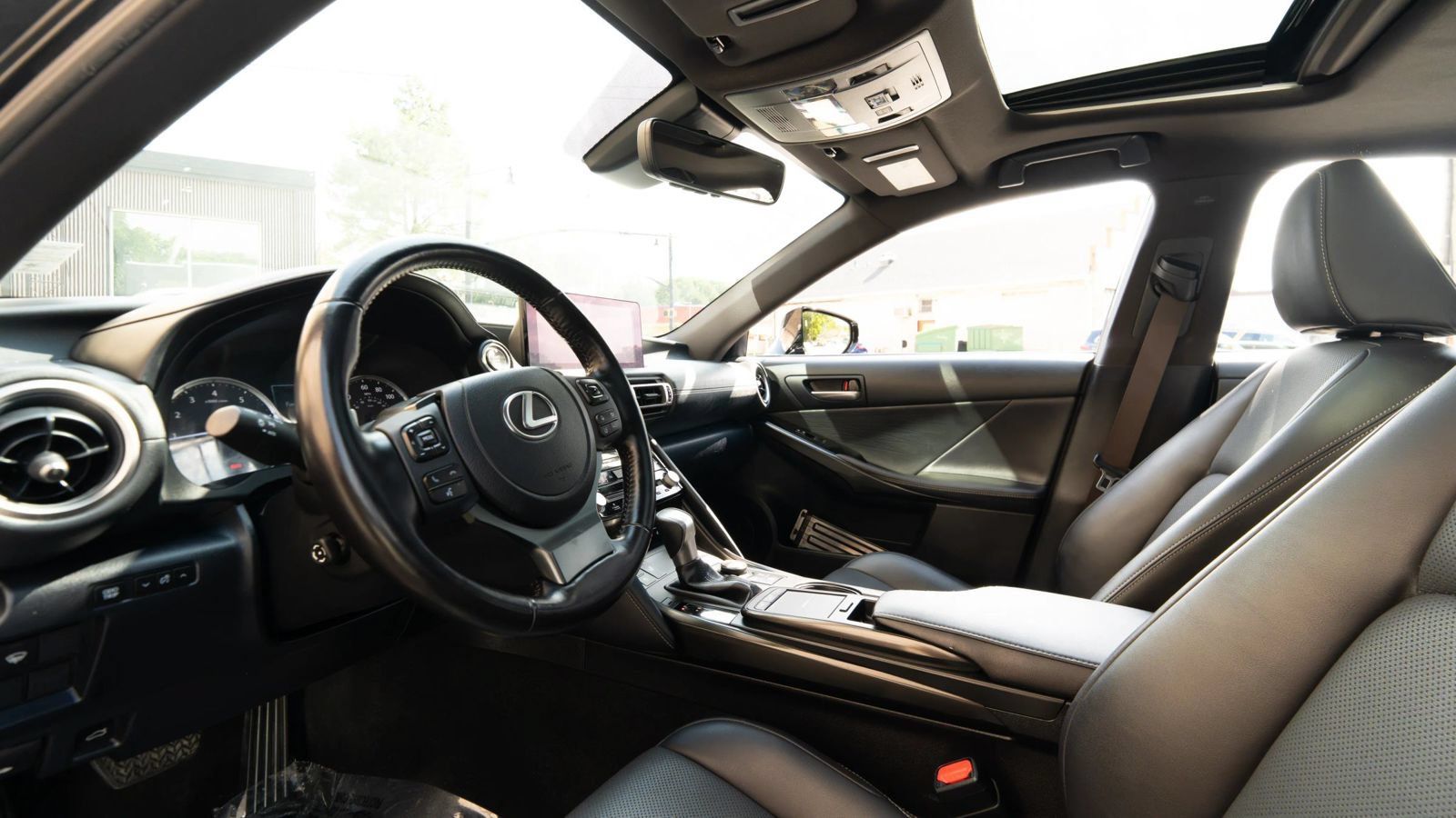 Used 2022 Lexus IS 300 AWD w/ Premium Package image 27