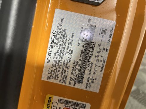 Used 2019 Ford Mustang Coupe w/ Equipment Group 101A image 30