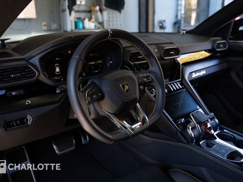 Used 2024 Lamborghini Urus S image 21