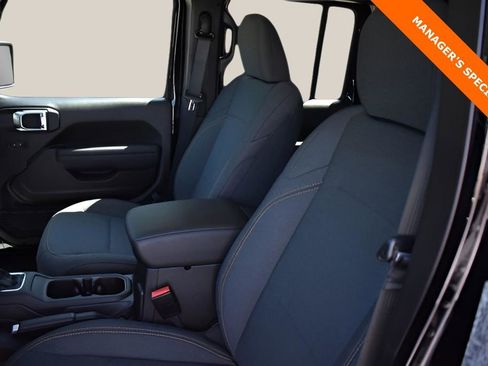 New 2025 Jeep Gladiator Sport image 11