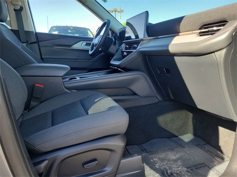 Used 2025 Ford Explorer Active image 23