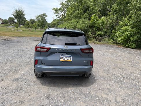 Used 2024 Ford Escape ST-Line w/ Tech Pack #1 AWD/4WD image 6