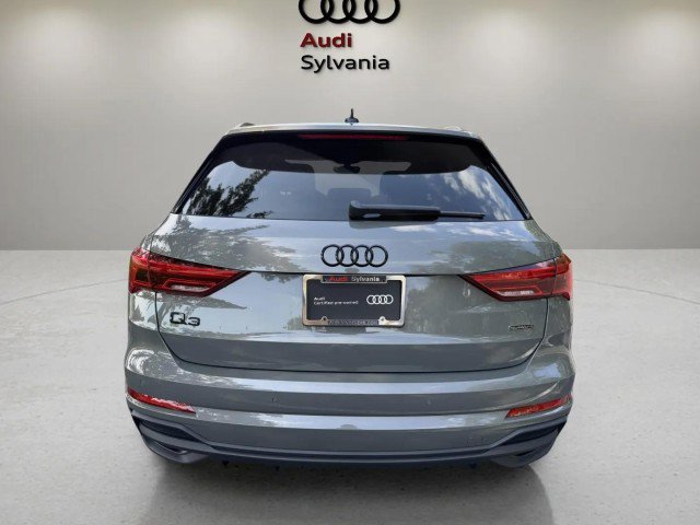 Certified 2025 Audi Q3 2.0T Premium w/ Convenience Package AWD/4WD image 7