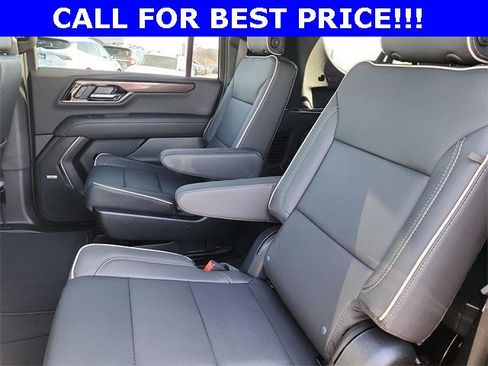 New 2026 GMC Yukon XL Elevation image 16