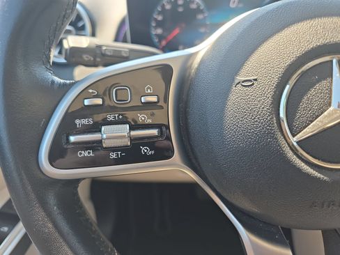 Used 2020 Mercedes-Benz GLB 250 4MATIC image 17