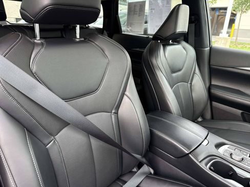 Used 2026 INFINITI QX60 Luxe w/ Cargo Package AWD/4WD image 38