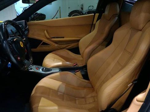 Used 2011 Ferrari 458 Italia Coupe image 13