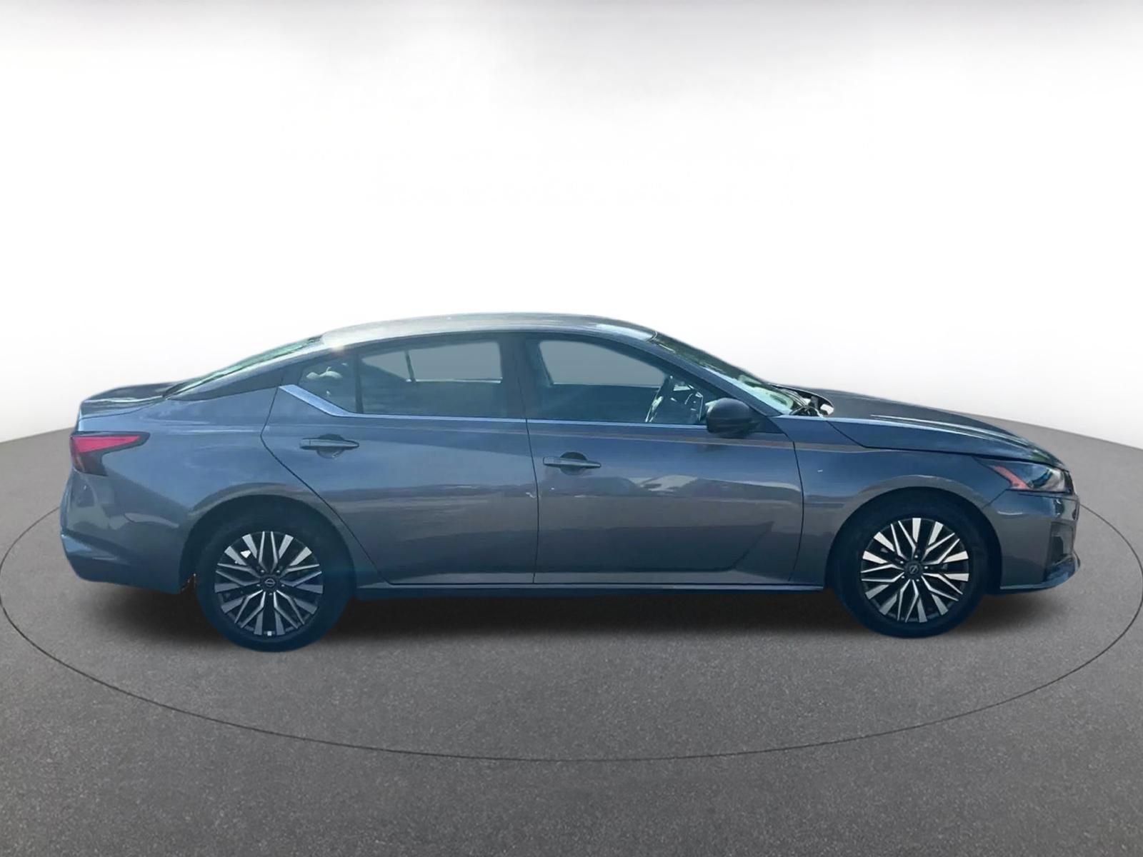 Used 2026 Nissan Altima 2.5 SV FWD image 15