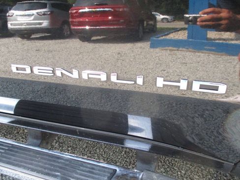 Used 2022 GMC Sierra 3500 Denali w/ Denali Ultimate Package AWD/4WD image 47