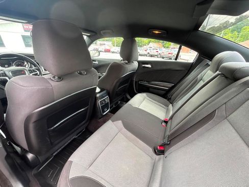 Used 2016 Dodge Charger SXT w/ Navigation & Travel Group RWD image 27