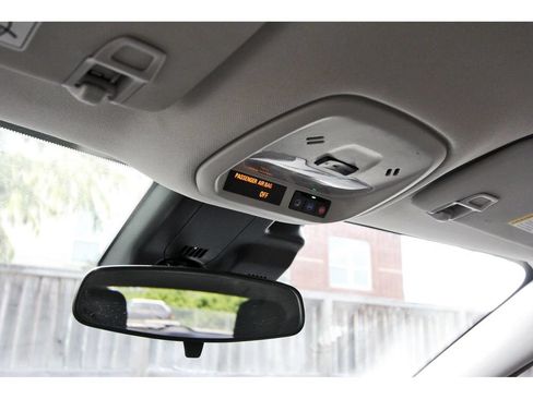 Used 2025 Chevrolet Trax LS w/ LS Convenience Package FWD image 25