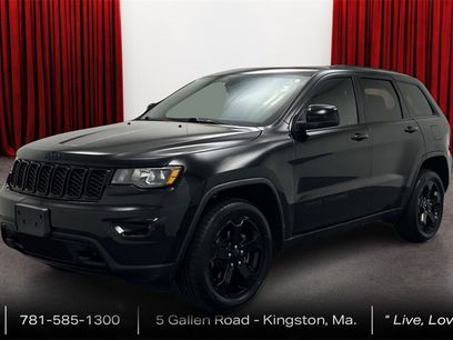 Used 2019 Jeep Grand Cherokee Laredo
