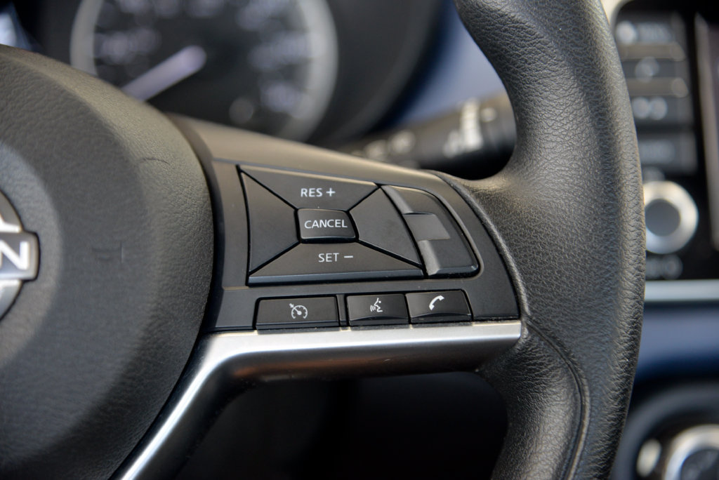 Used 2023 Nissan Versa SV FWD image 23