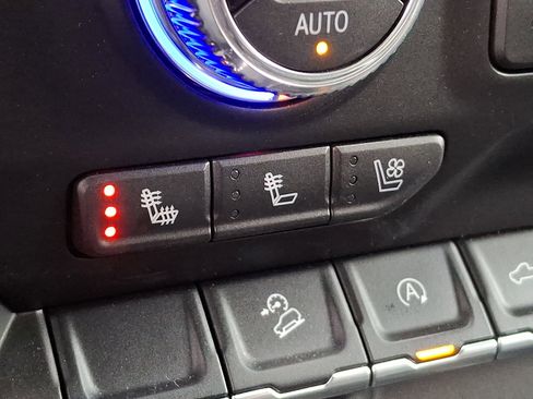 Certified 2021 GMC Sierra 1500 AT4 w/ AT4 Preferred Package image 26