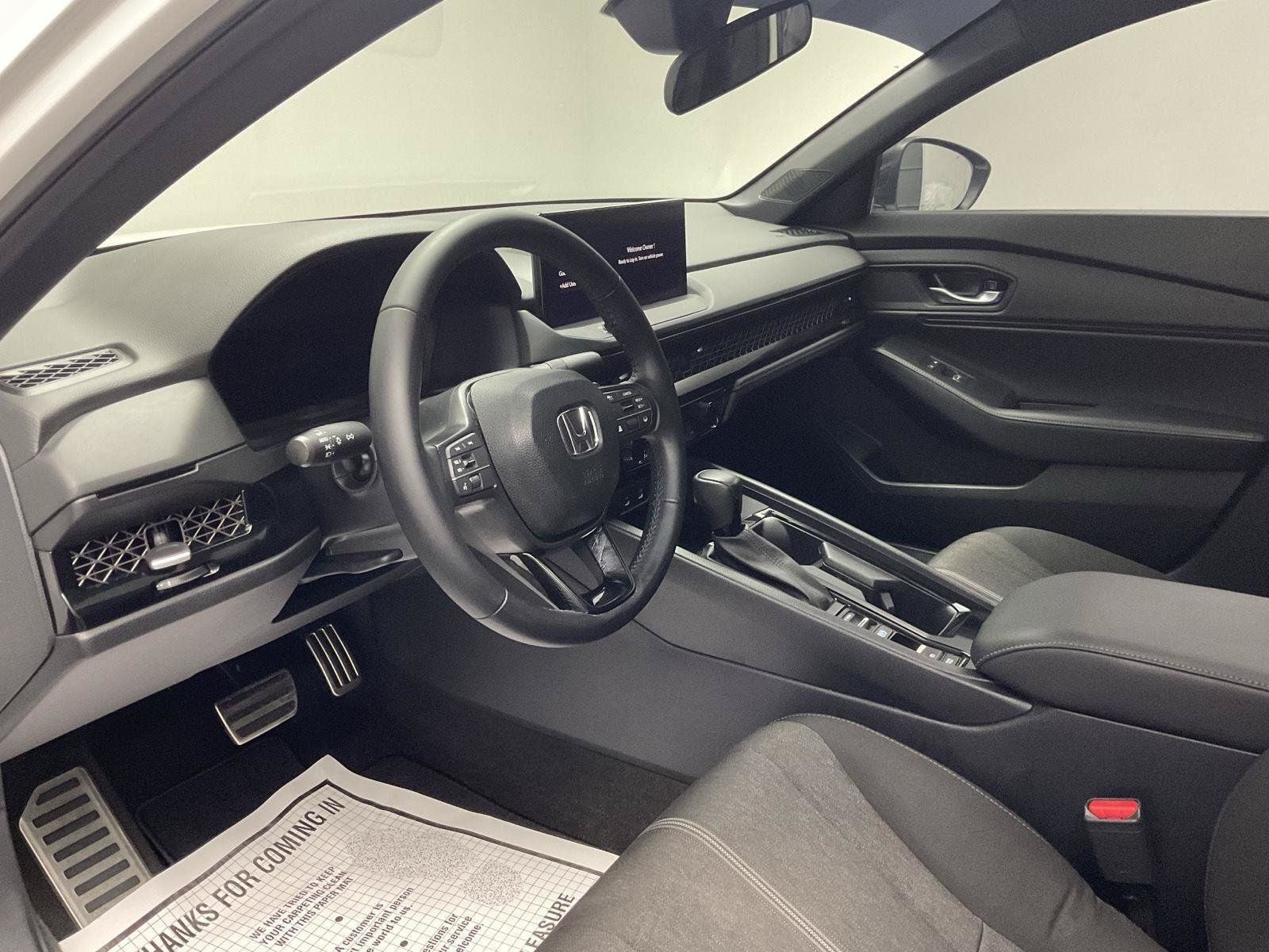 Used 2023 Honda Accord Sport image 11