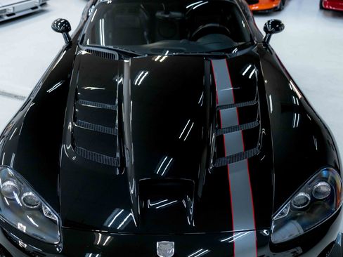 Used 2010 Dodge Viper ACR image 18