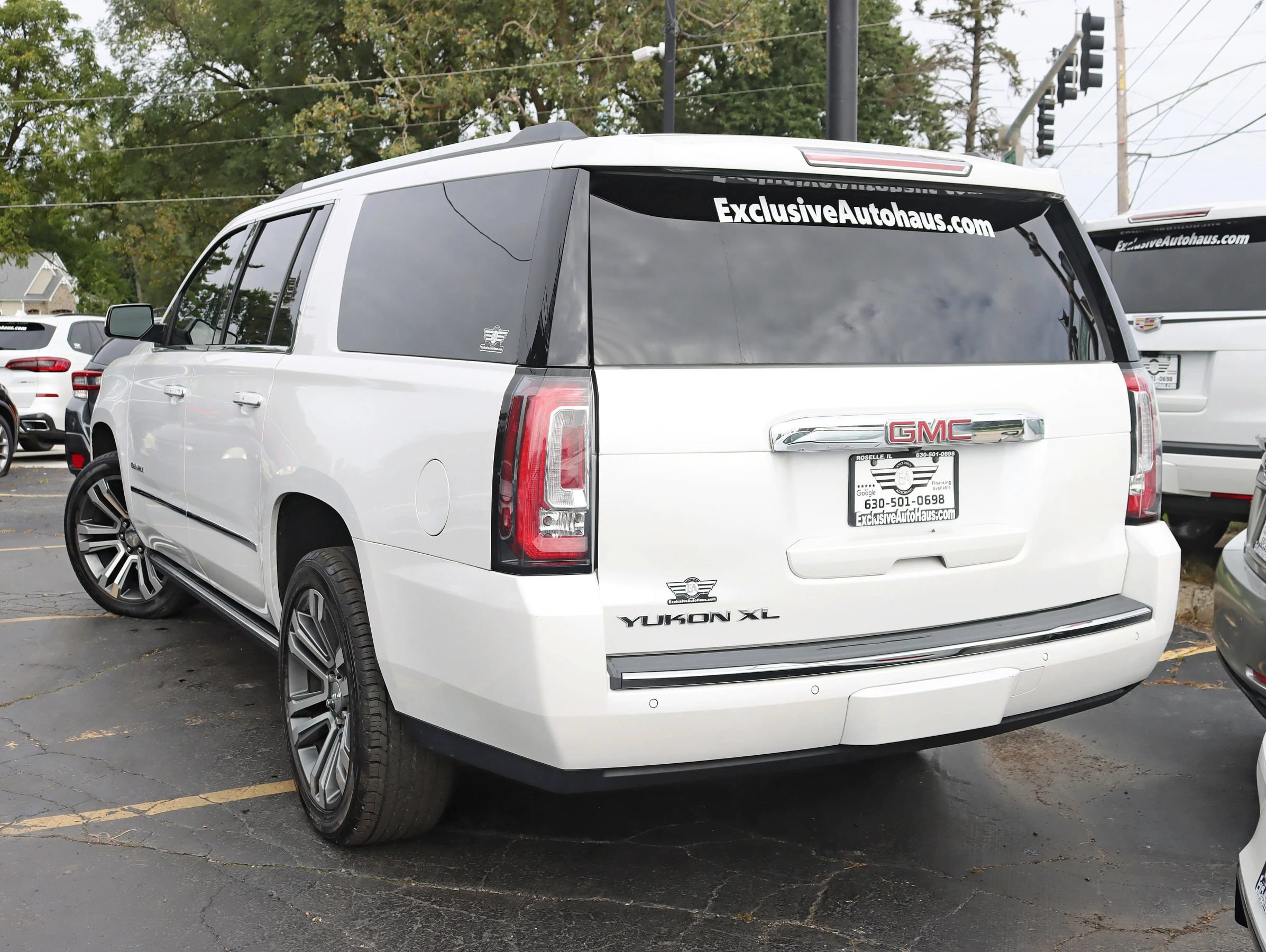 Used 2019 GMC Yukon XL Denali w/ Denali Ultimate Package AWD/4WD image 16